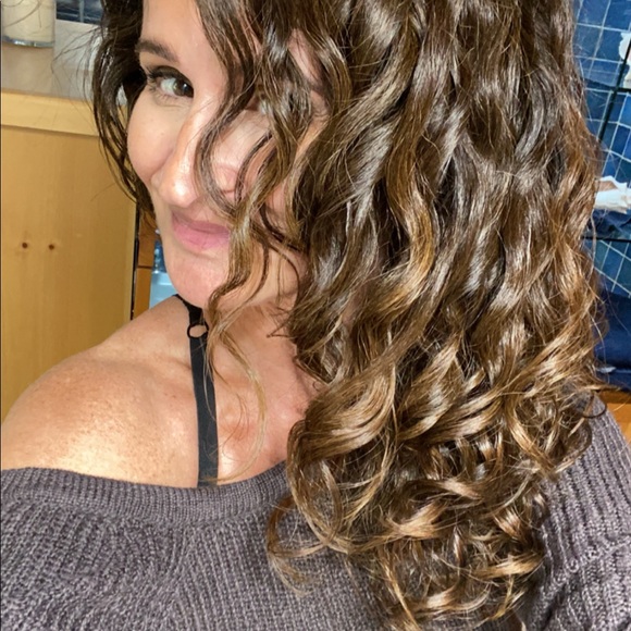 Meet your Posher, Lisa - Picture 3 of 8